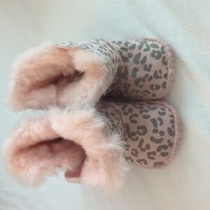 UGG size 0/1 booties